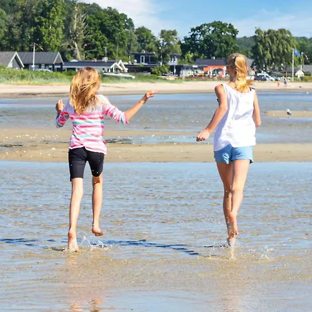 In Sjolund With Kitchen Holiday home Hejls